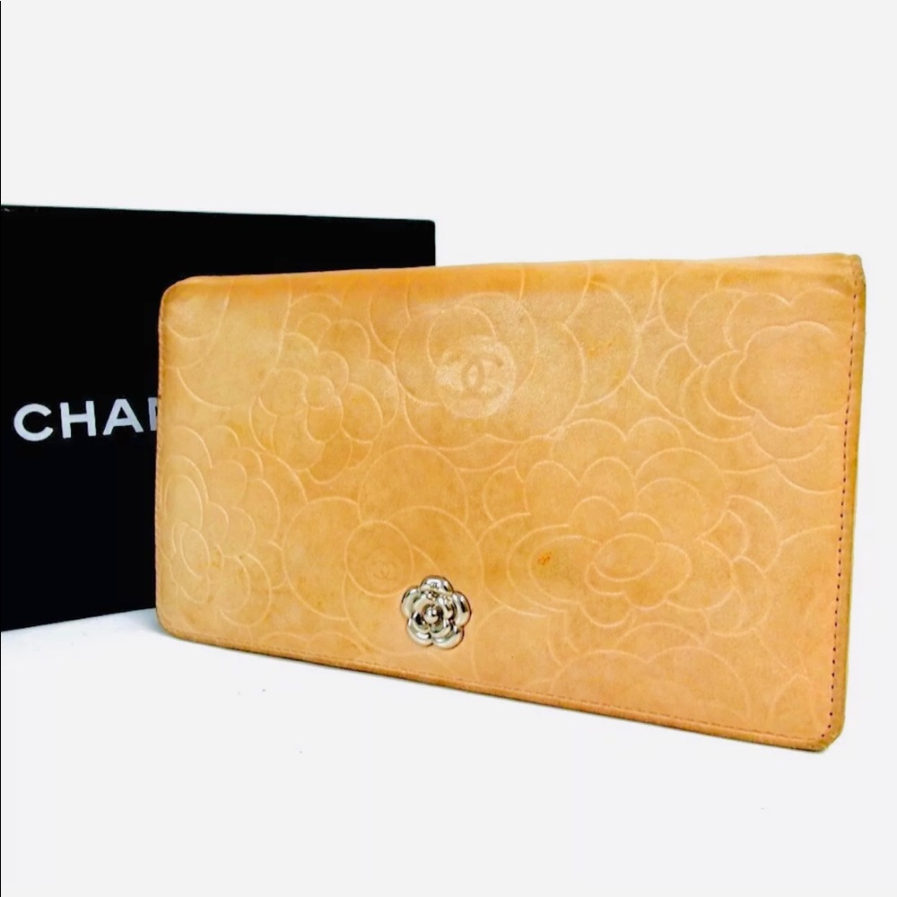 Chanel cc camellia purse
